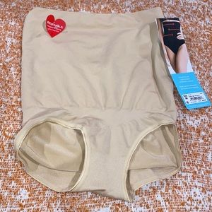 Assets By Spanx Size Medium Naked Shapewear -NWT
